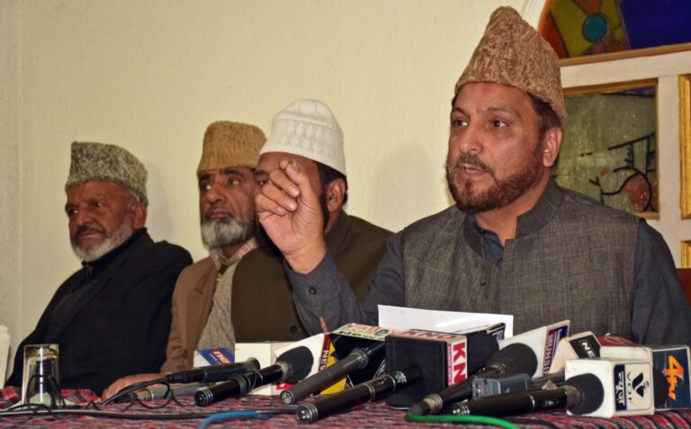 Eid-ul-Fitr Celebration Confirmed in Jammu and Kashmir Tomorrow: Mufti Nasir-ul-Islam