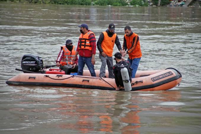 Tragic Death: Man Slips into Jhelum River in Srinagar, Investigation Underway