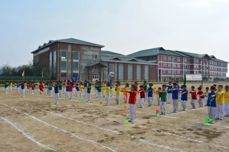 Budgam Schools Observe ‘No Bag Day’ to Promote Awareness on ‘World No Tobacco Day’