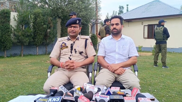 Ganderbal Police Cyber Cell Cracks Down on Online Scams and Recovers Stolen Property