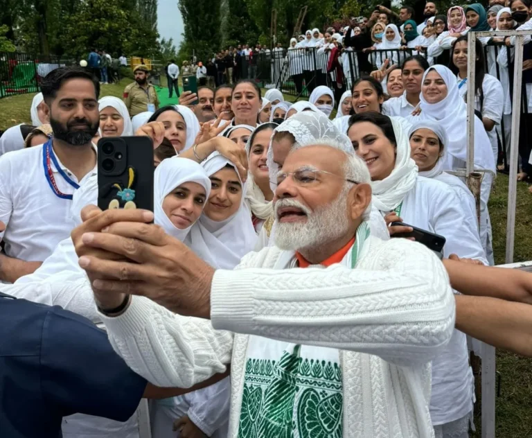 PM Modi Celebrates International Yoga Day in Srinagar