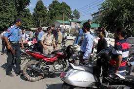 ARTO Baramulla Cracks Down on Helmet Violations, Issues E-Challans and Seizes Motorcycles