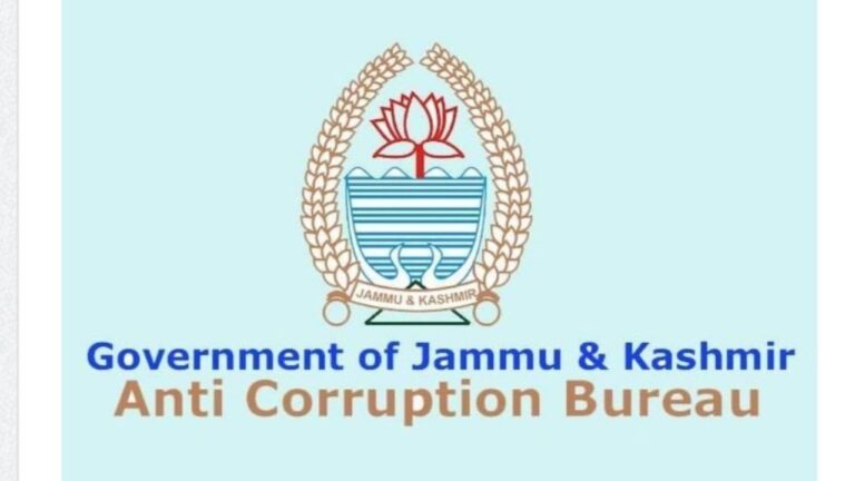 Senior Accountant Arrested for Accepting Bribe in Khunmoh Kashmir