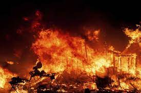 Fire Destroys Ten Houses and Eight Shops in Anantnag