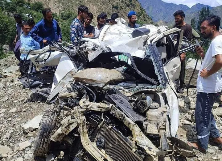 Three Persons Of Seer Hamdan Anantnag Died in Road Accident At Karnah Kupwara