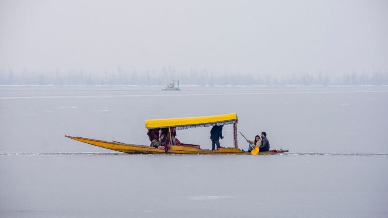 Kashmir Shivers