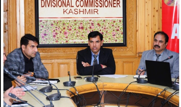 Divisional Commissioner Kashmir Inspects Service Delivery Post-Snowfall