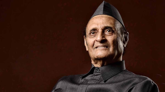 DR Karan Singh