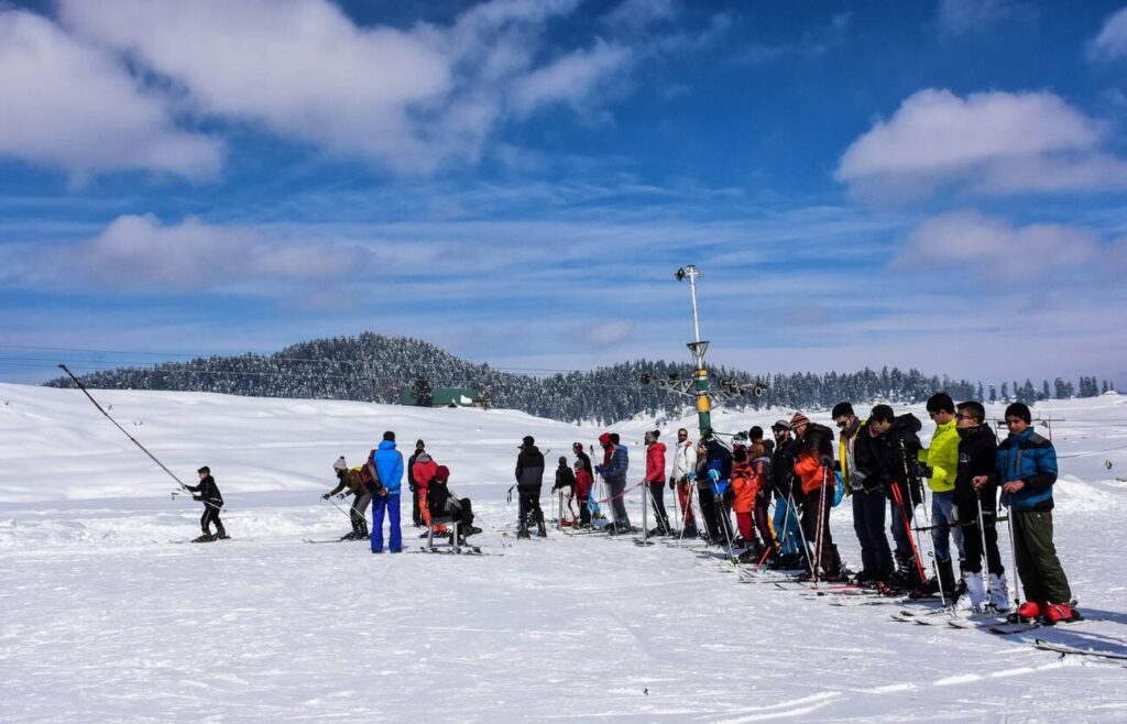 skiing-in-gulmarg