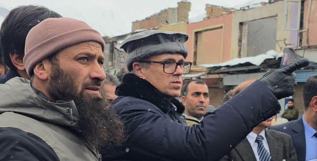 J&K CM Omar Abdullah Visits Fire-Ravaged Sonamarg Market