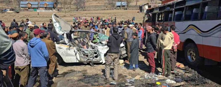 Road Accident in Gund Kangan