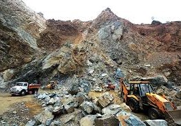 Stone Quarrying at Panthachowk