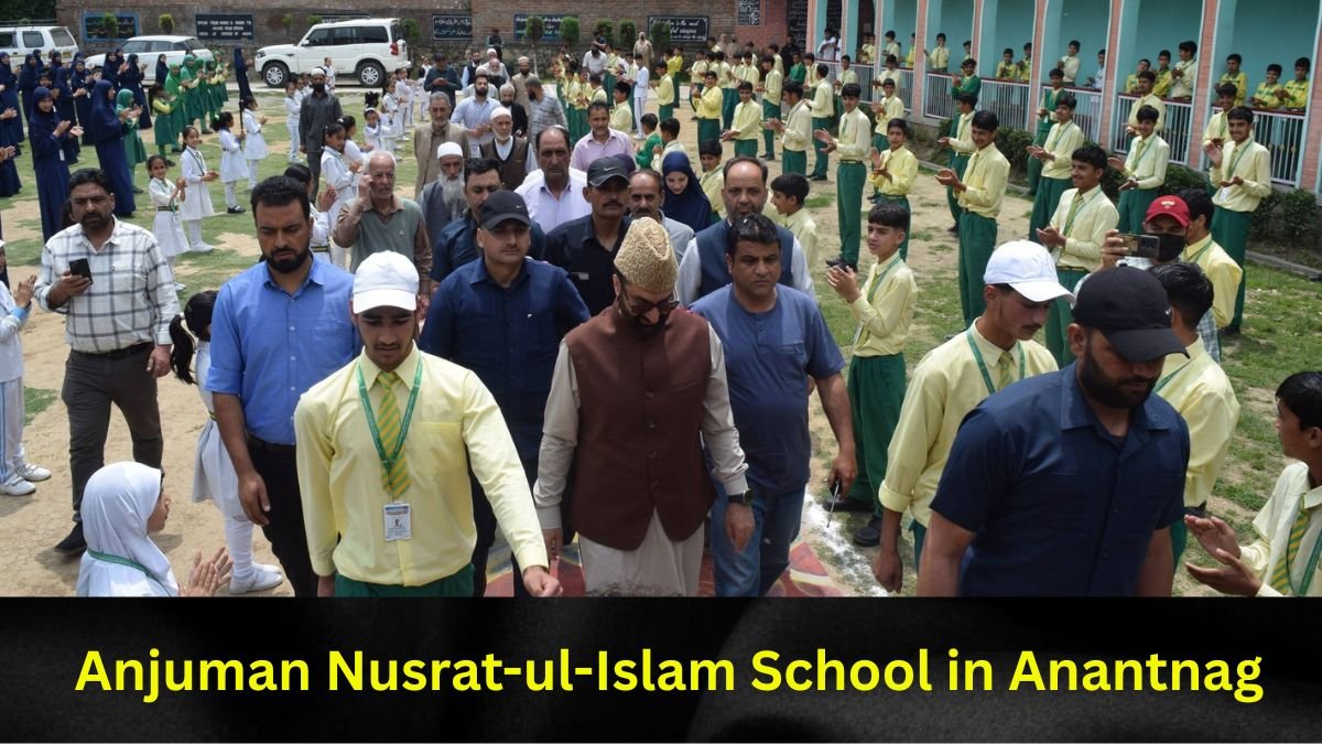 Mirwaiz Umar Farooq Urges Moral Education