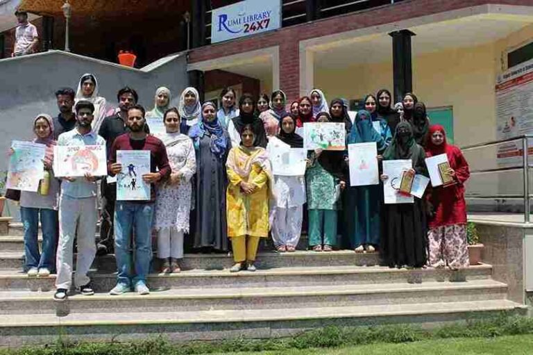 IUST Hosts Poster Competition