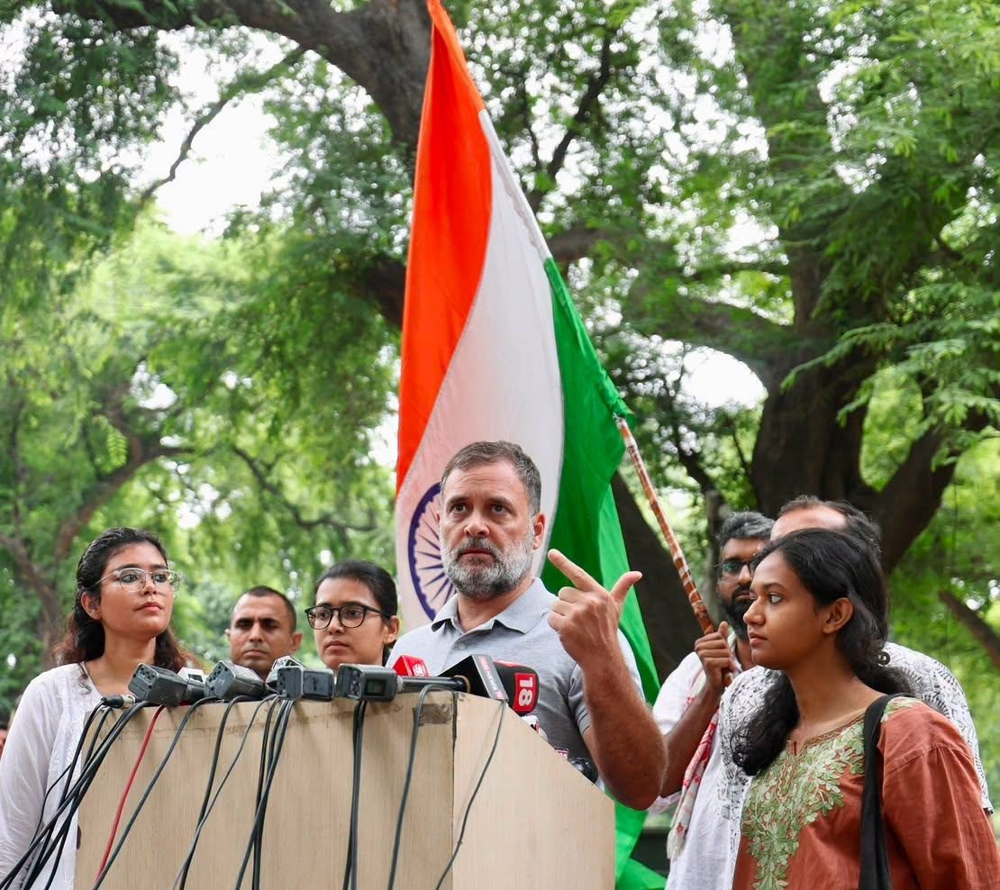 Rahul Gandhi Meets NEET Protesters