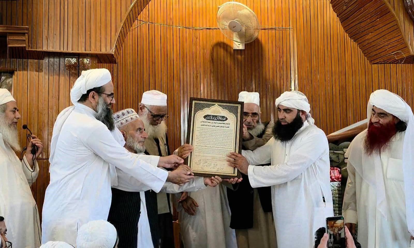 Mufti Showkat Ahmad Qasmi Honoured